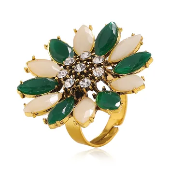 Eltúlzott Fehér Zöld Virág Alakú Vaskos Állítható Gyűrű Női Antik Arany Színű Csülök Gyűrűk Bohém Ékszerek