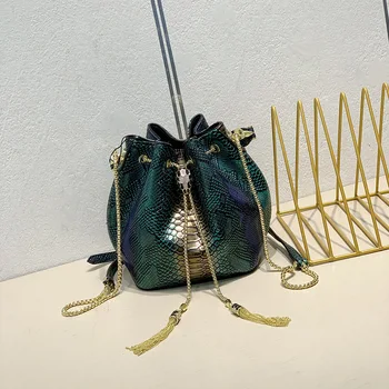 Marhabőr kígyó minta Vödör zsák Niche design luxus Női táska bőr nagy kapacitású váll messenger táska Lánc táskák